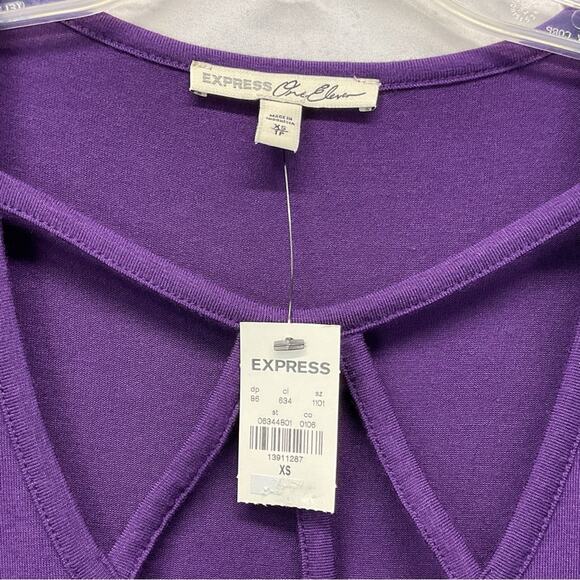Express One Eleven Top Women's Size XS Purple Pullover Cut- Out V- Neck Comfort - Picture 3 of 5